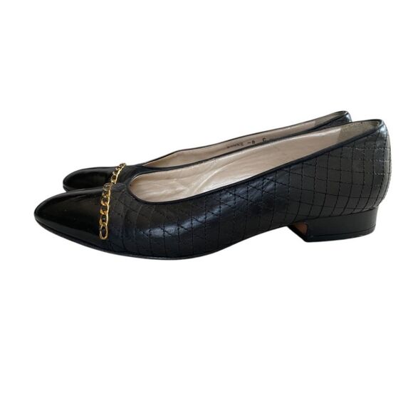 BALLY Quilted Chain Loafers - Picture 4 of 8